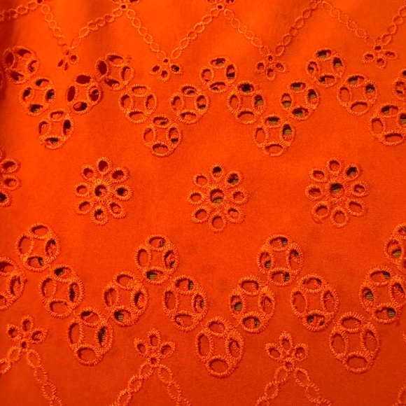 Torrid | Challis Embroidered Cold Shoulder Top NWT | Size 1 - Picture 11 of 13